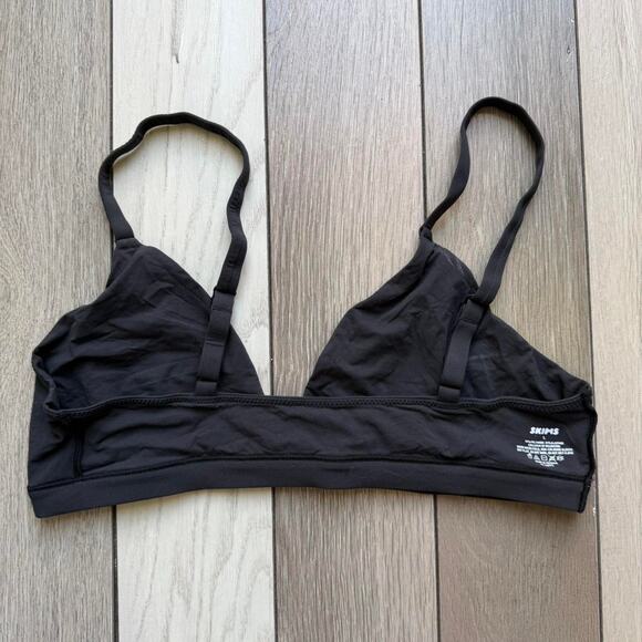 Skims black bra size l - Picture 3 of 4